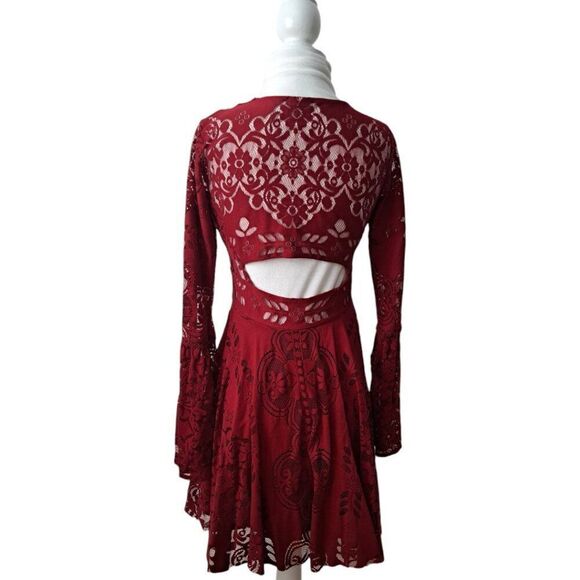 Free People Rich Red Lace Lovers Folk Song Dress Bell Sleeve Cut Out Boho Mini 2 - Picture 5 of 9